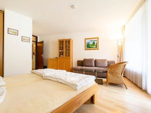 23840858-Ferienwohnung-2-Immenstaad am Bodensee-300x225-1