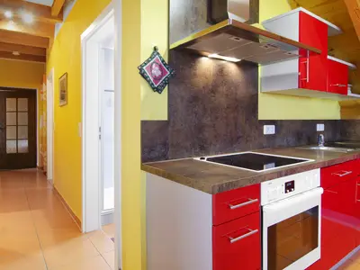 KITCHEN, INSIDE