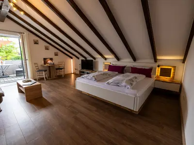 Photo, INSIDE, OUTSIDE