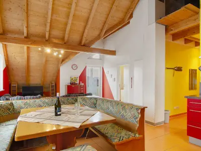 Photo, INSIDE, OUTSIDE