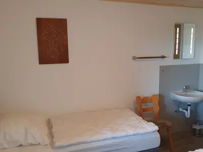 Zimmer 1 3-Bett-Zimmer Wolfshöhle 1