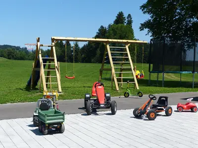 Landhaus Endreß Fuhrpark  mit Schaukel, Trampolin