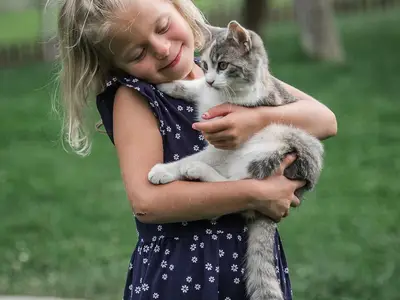 Unsere Sissi kuschelt gerne