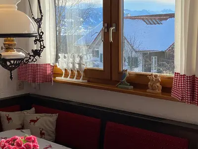 Eckbank_mit_Bergblick