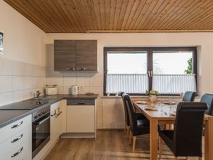 Ferienwohnung für 5 Personen (90 m²) in Immerath