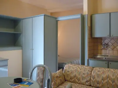 Ferienwohnung für 4 Personen (25 m²) in Imperia 6/10