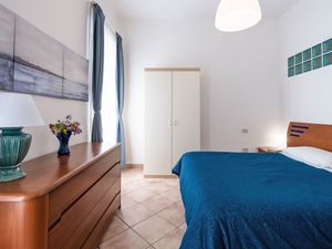 23867049-Ferienwohnung-5-Imperia-300x225-5