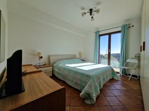 24016283-Ferienwohnung-4-Imperia-300x225-5