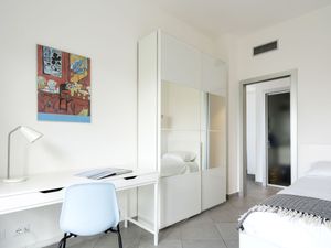 23852610-Ferienwohnung-5-Imperia-300x225-1