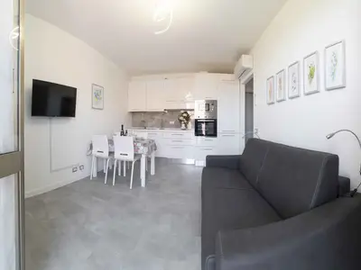 Ferienwohnung für 3 Personen (40 m²) in Imperia 1/10