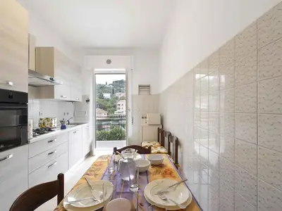 Ferienwohnung für 6 Personen (90 m²) in Imperia 1/10