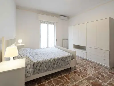 Ferienwohnung für 6 Personen (90 m²) in Imperia 8/10