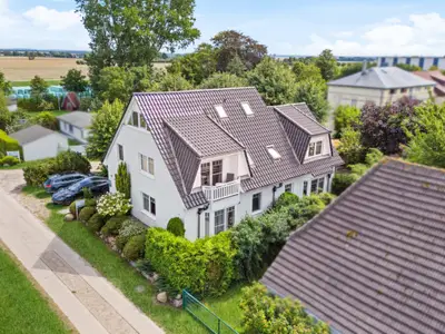 Außenseite Ferienhaus [Sommer]