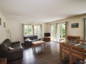 23346694-Ferienwohnung-7-Interlaken-300x225-1