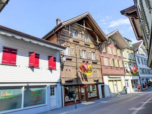 23852958-Ferienwohnung-2-Interlaken-300x225-3