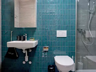 Badezimmer / Dusche / Haartrockner