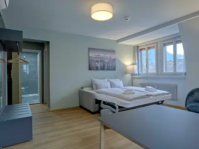 Wohnzimmer / Sofa Bett / Essbereich / Küche