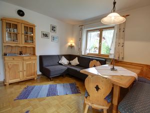 100389-Ferienwohnung-4-Inzell-300x225-2