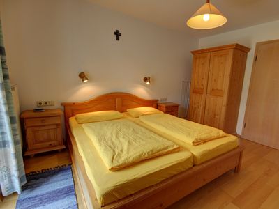 Schlafzimmer 1