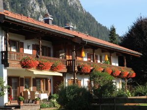 98113-Ferienwohnung-2-Inzell-300x225-0