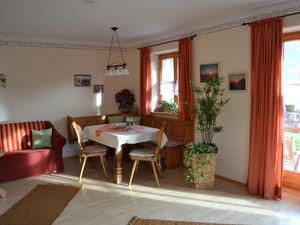 78361-Ferienwohnung-2-Inzell-300x225-3