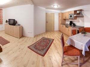 19031957-Ferienwohnung-2-Inzell-300x225-5