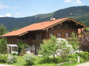 1672414-Ferienwohnung-4-Inzell-300x225-2