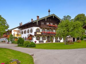 18153839-Ferienwohnung-4-Inzell-300x225-1