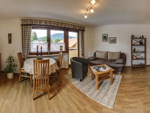 18381091-Ferienwohnung-2-Inzell-300x225-3