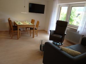 18717470-Ferienwohnung-4-Inzell-300x225-5