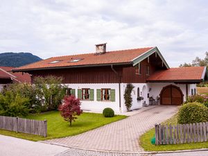 22208819-Ferienwohnung-4-Inzell-300x225-1