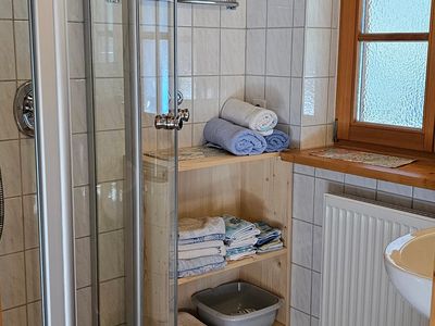Badezimmer / Dusche , Waschbecken