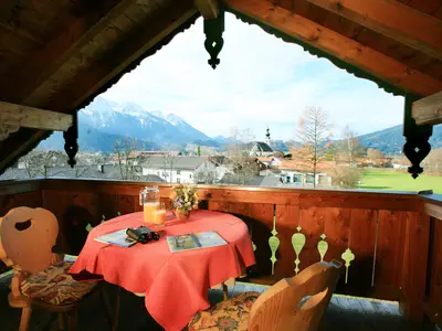 Balkon mit Ausblick auf den Rauschberg