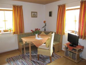 91865-Ferienwohnung-2-Inzell-300x225-5