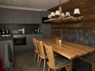 Küche mit Essbereich