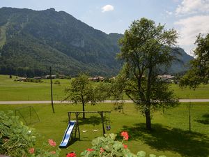 92704-Ferienwohnung-4-Inzell-300x225-4