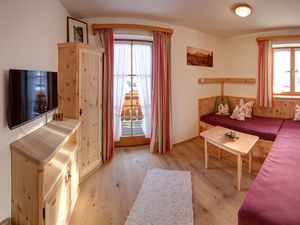 96441-Ferienwohnung-4-Inzell-300x225-2