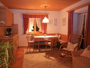 98113-Ferienwohnung-2-Inzell-300x225-1