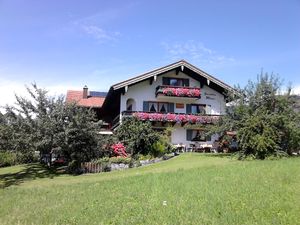 102036-Ferienwohnung-4-Inzell-300x225-0