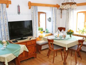 92705-Ferienwohnung-5-Inzell-300x225-2