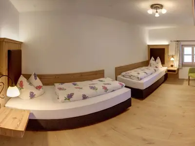 AlmrauschzweitesSchlafzimmer