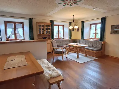 Große Wohnküche mit Sitzecke