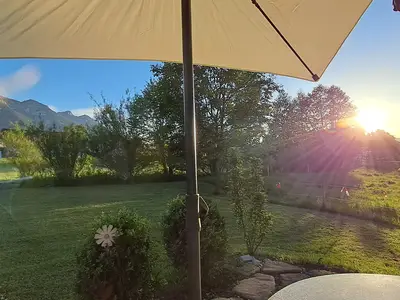 Abendsonne auf der privaten Terrasse genießen