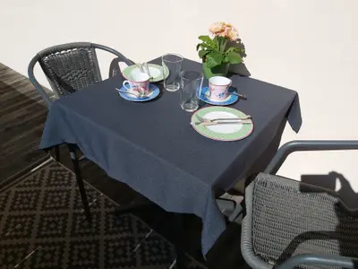 Frühstück auf dem Balkon