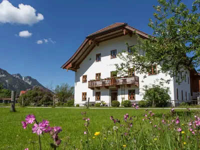 Die geräumigen Ferienwohnungen befinden sich in der historischen Mühle, die detailverliebt restauriert wurde