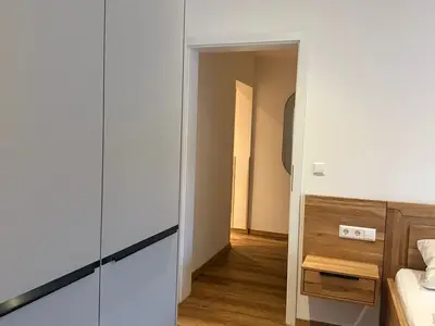 Durchgang nach Optionalen (ab 3 Personen) 2e Schlafzimmer.