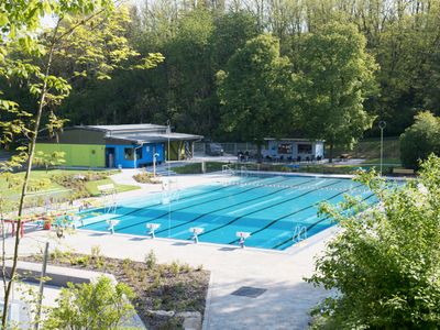 Im Sommer das nahegelegene Freibad in Markt Einersheim besuchen