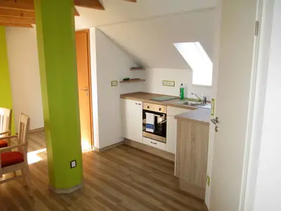 Küchenzeile offener Wohn-/Essbereich