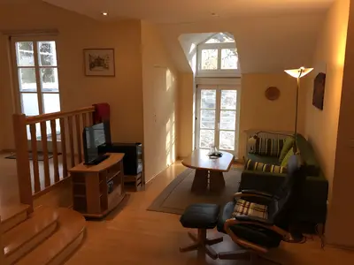 Photo, INSIDE, OUTSIDE