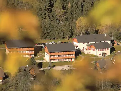 hotelansicht-jufa-hotel-donnersbachwald-almerlebni